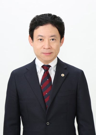 角田　圭雄の顔写真