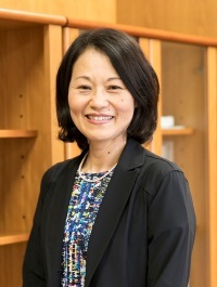 看護学部長　坂本真理子