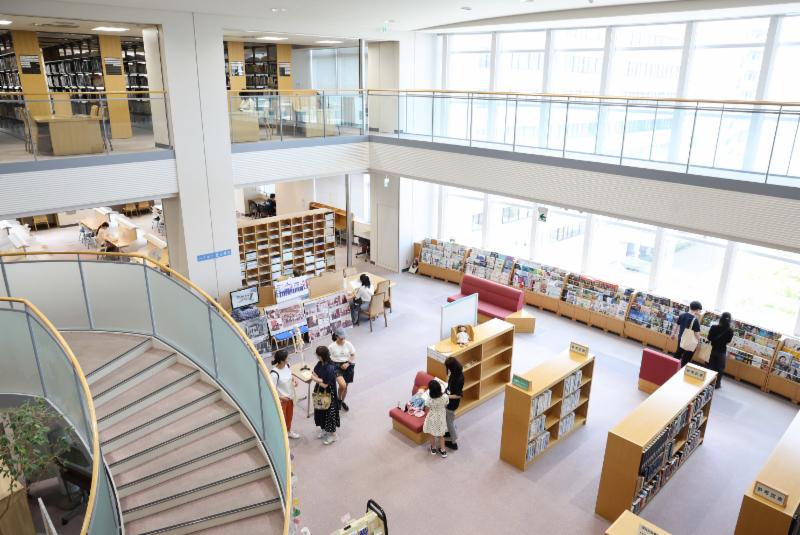 図書館見学
